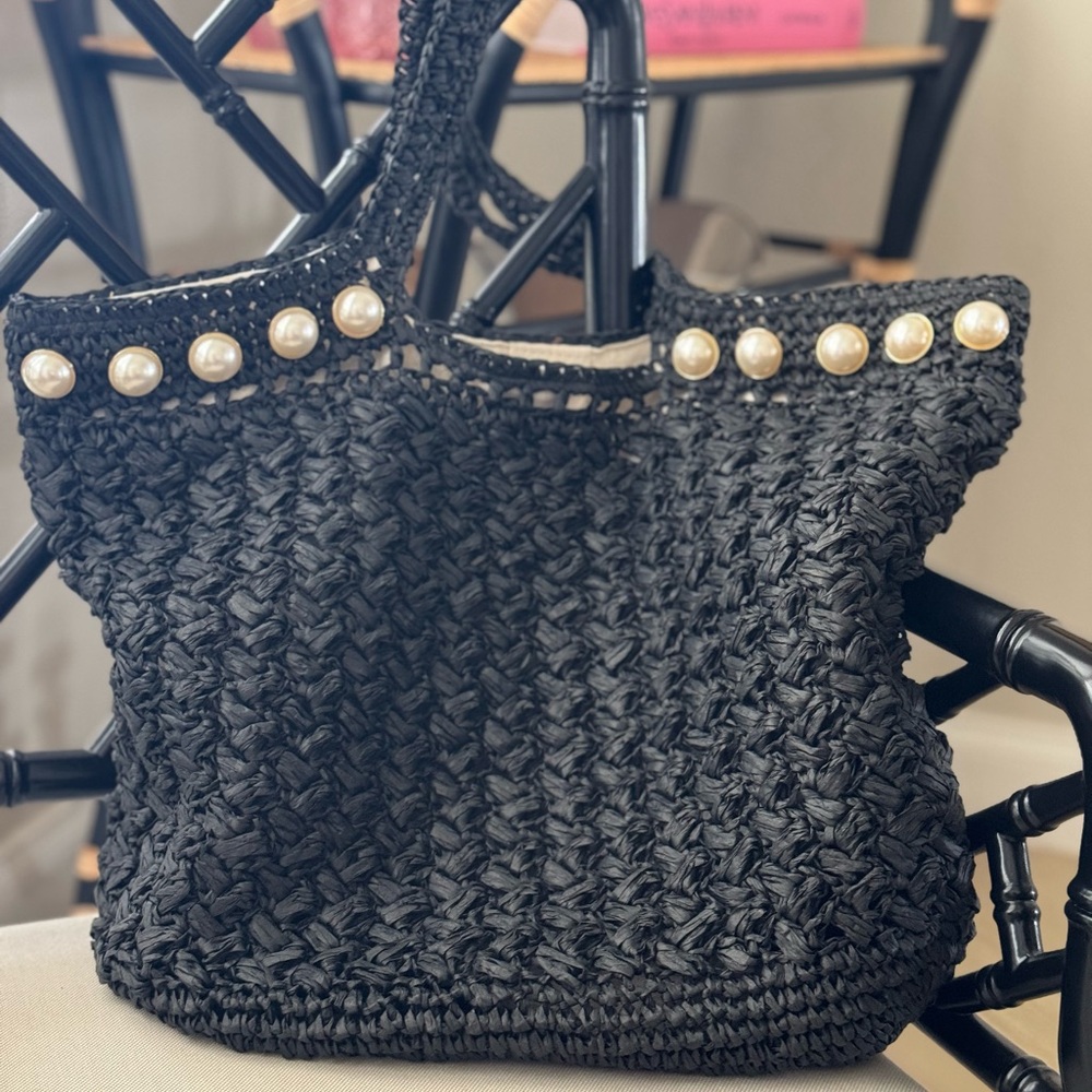 Sophisticated Black Textured Tote with Pearl Details